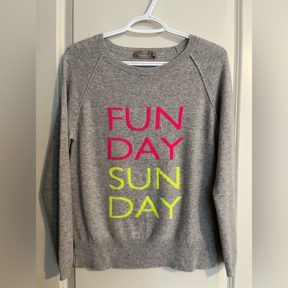 Brodie Cashmere Smiley Face Sweater Size Medium